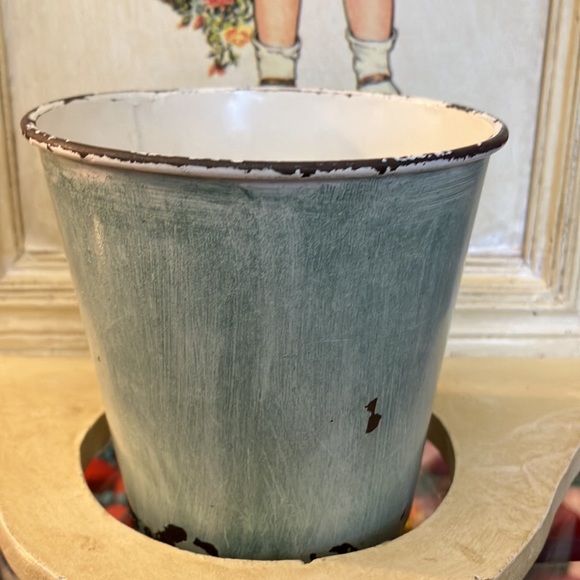 Cute Chalk Holder - Picture 9 of 10